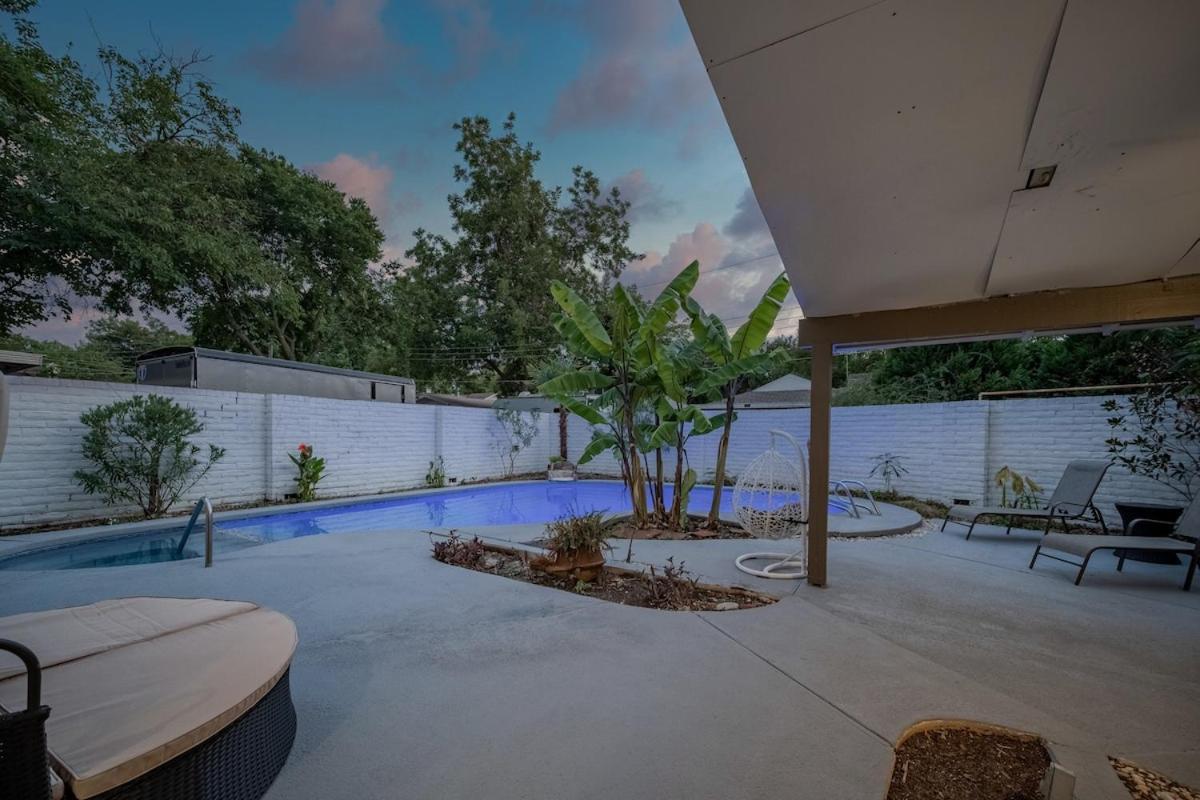 Stunning 5Br 2Ba Holiday Home With Private Pool And Cinema Dallas Zewnętrze zdjęcie
